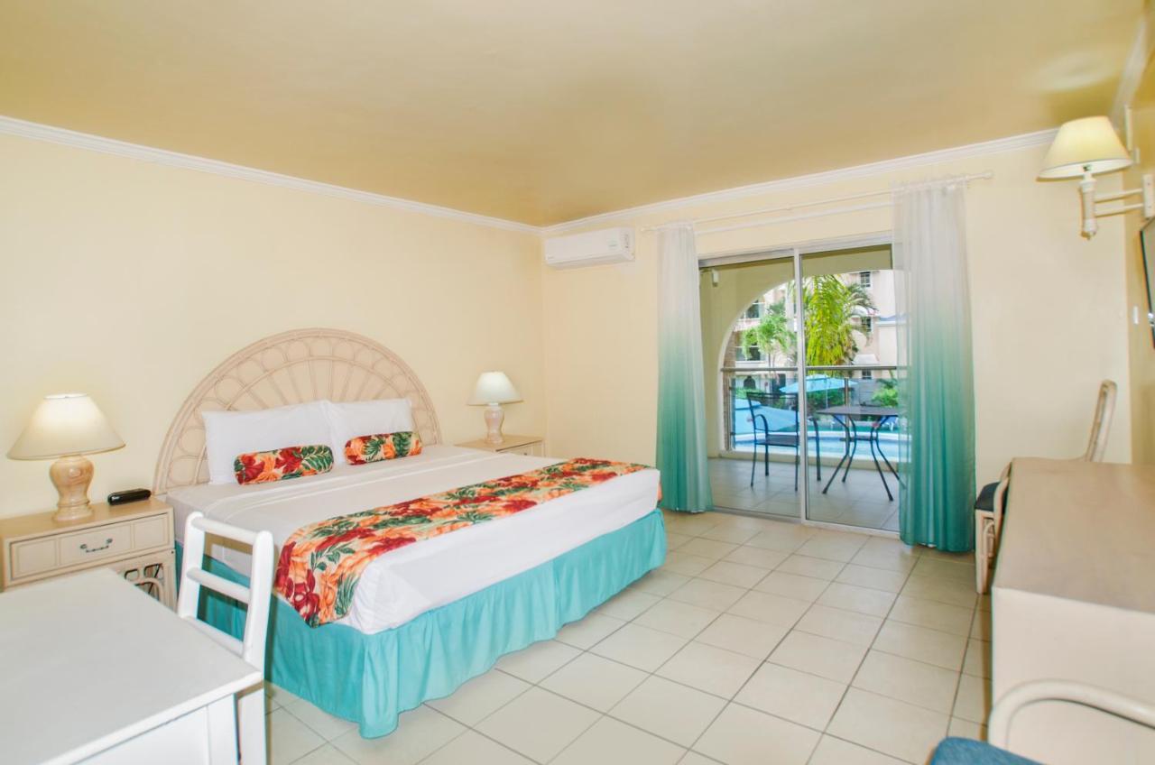 Sunbay Hotel Крайст Чърч Екстериор снимка