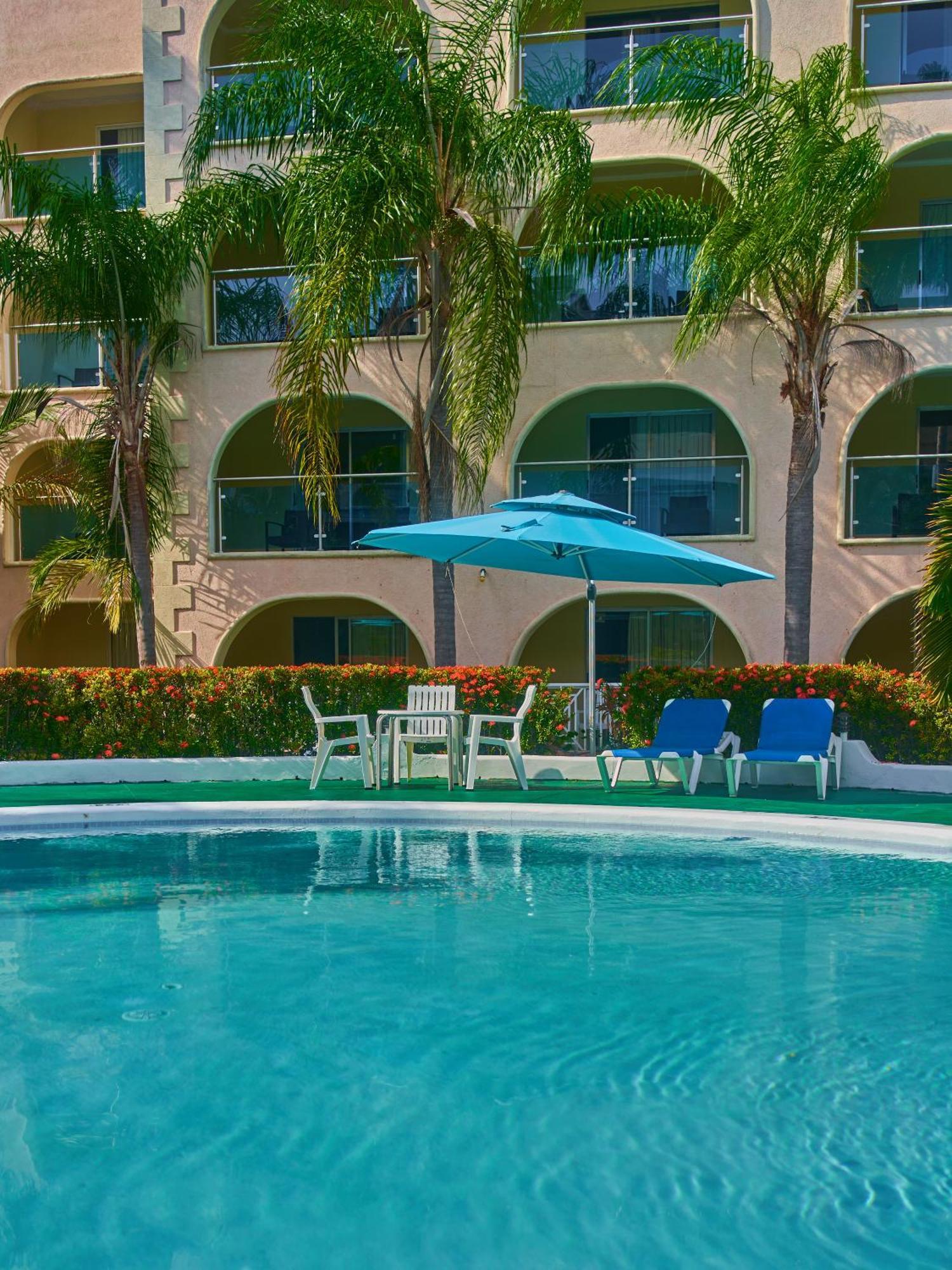 Sunbay Hotel Крайст Чърч Екстериор снимка