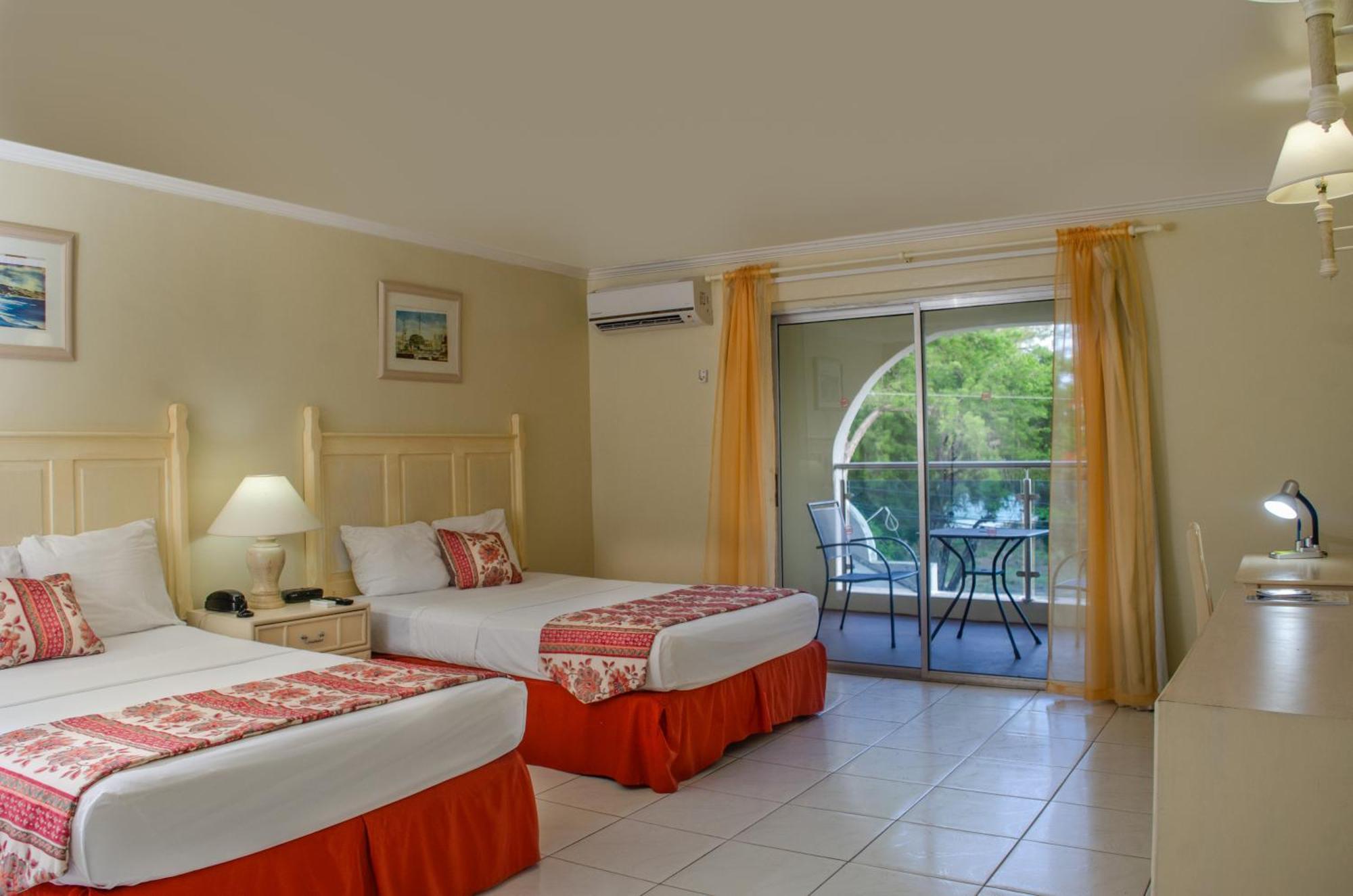 Sunbay Hotel Крайст Чърч Екстериор снимка